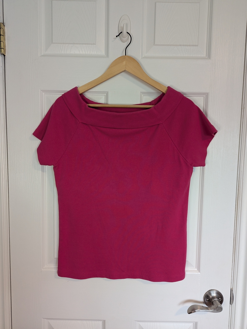 Women's Fuchsia Short Sleeve Boatneck Top